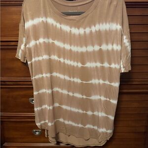 Tan and White Tie-Dye Short Sleeve Tee